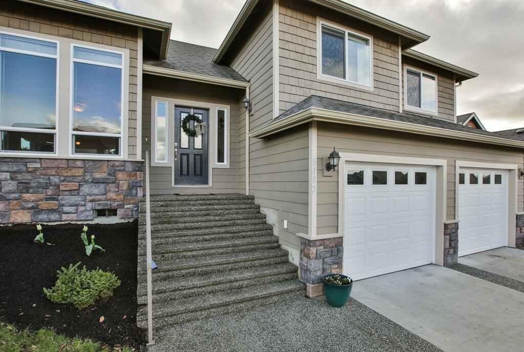 Property Photo:  5182 Sparrow Ct  WA 98248 