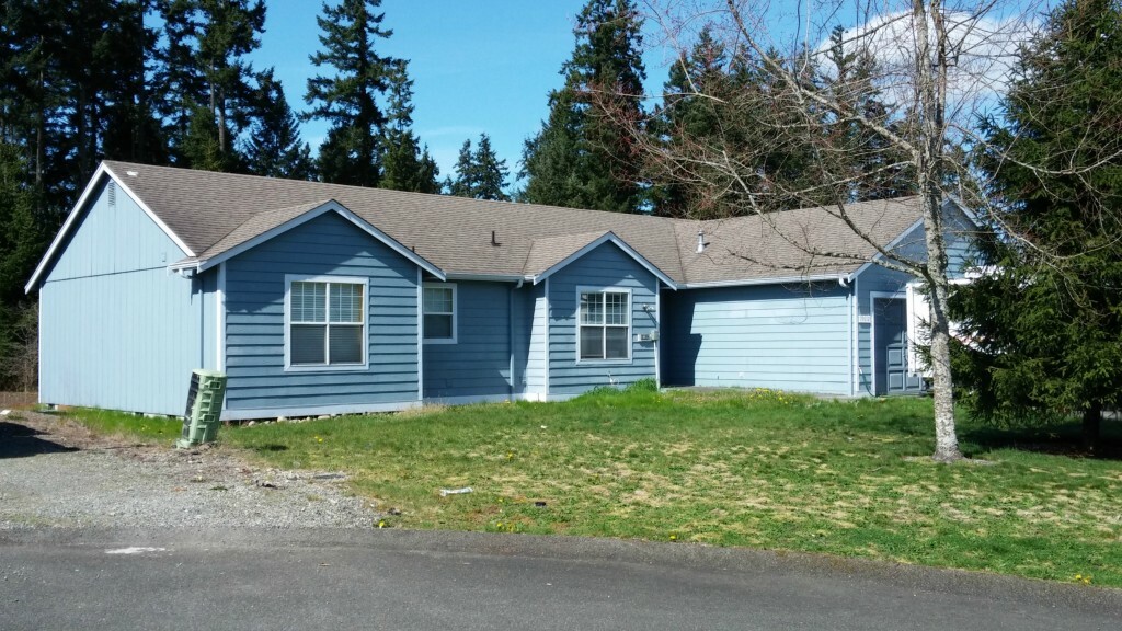 Property Photo:  19612 70th Av Ct E  WA 98387 