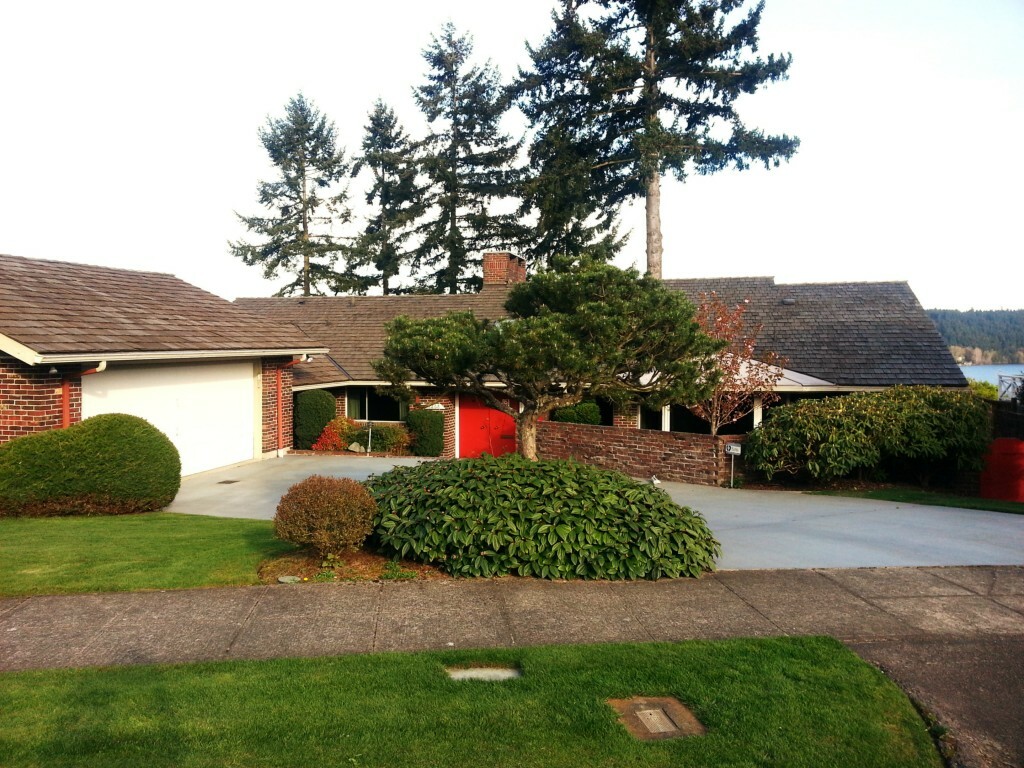 Property Photo:  16268 38th Ave NE  WA 98155 