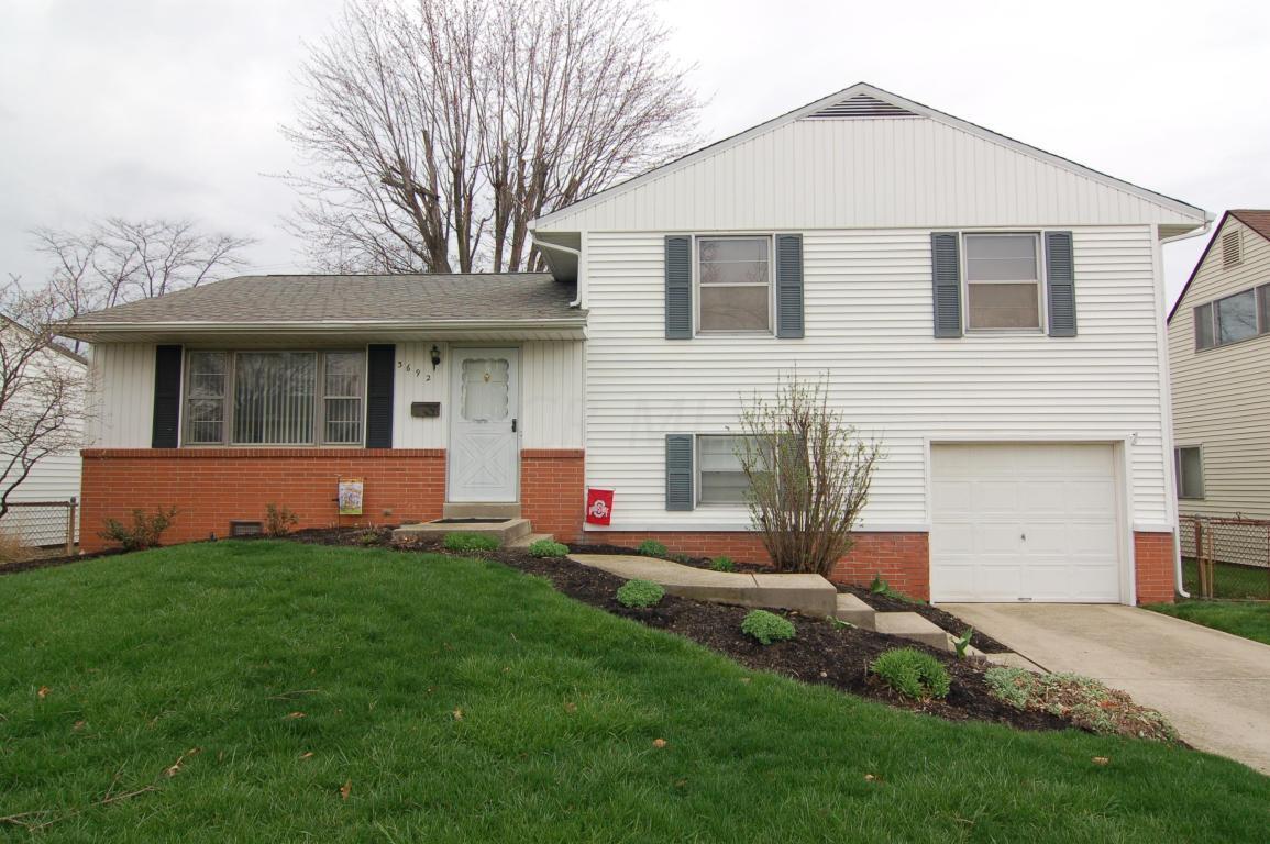 Property Photo:  3692 Homecomer Drive  OH 43123 