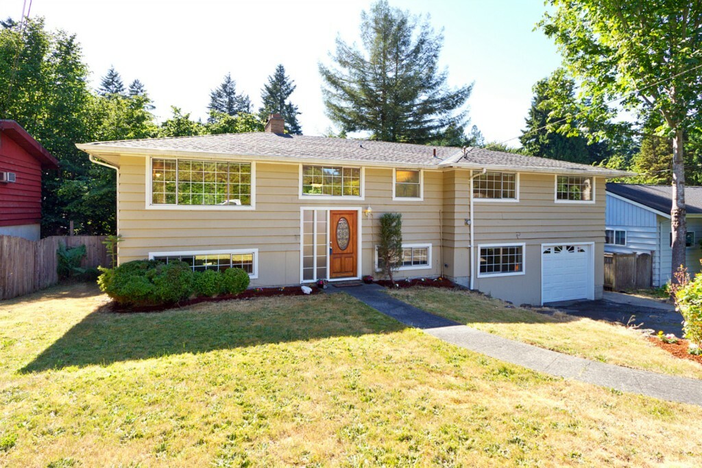 Property Photo:  17211 2nd Ave NW  WA 98177 