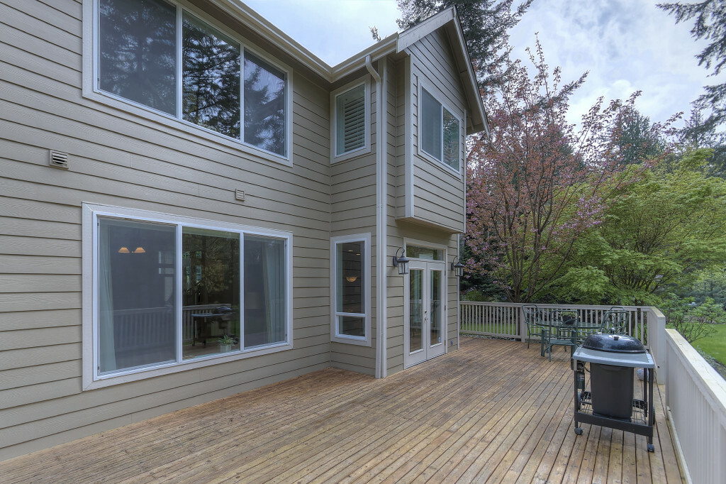 Property Photo: 6915 84th St Ct NW WA 98332