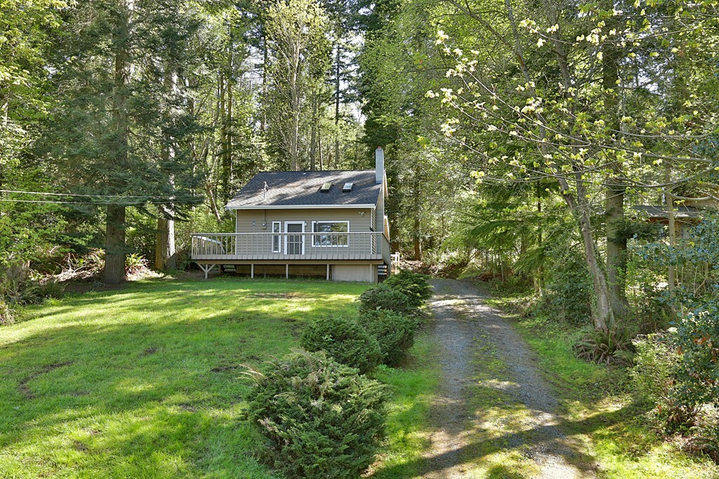 Property Photo:  4275 S Maple Ave  WA 98249 