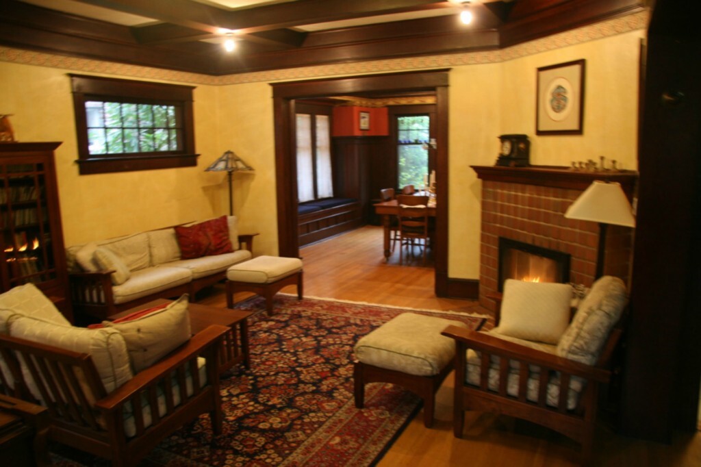 Property Photo:  1814 23rd Ave E  WA 98112 