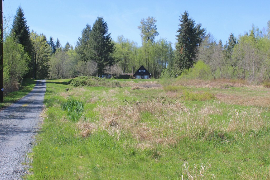 Property Photo: 6320 123rd Ave NE WA 98258