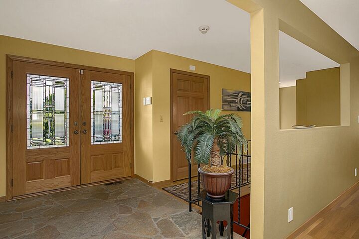 Property Photo: 1724 NW 97th St WA 98117