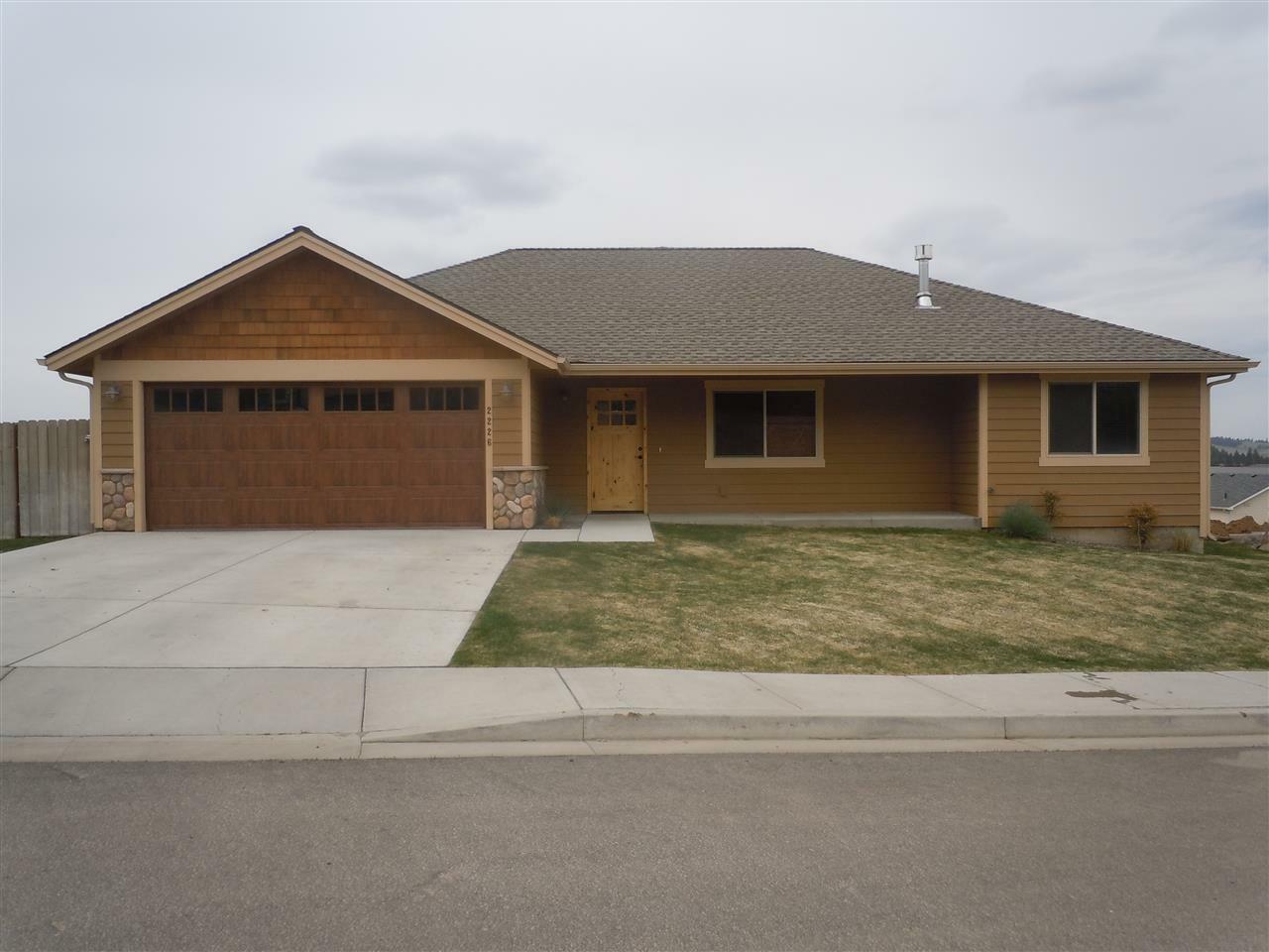 Property Photo: 2226 Hillside Dr WA 99004
