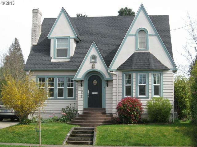 Property Photo: 1975 Hilyard St OR 97405