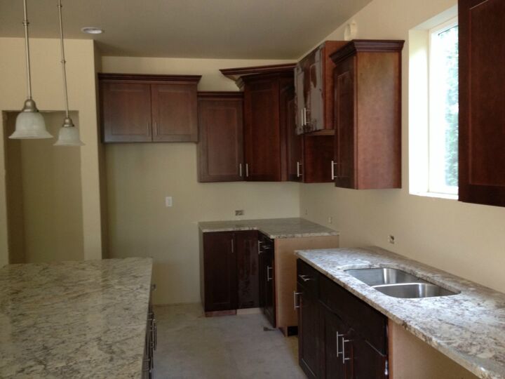 Property Photo: 14032 SE 200 St WA 98042