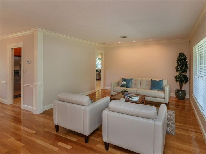 Property Photo: 1826 Banchory Road FL 32789