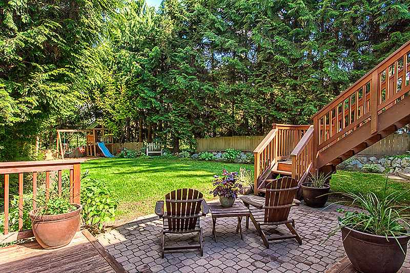 Property Photo:  18316 25th Ave NE  WA 98155 