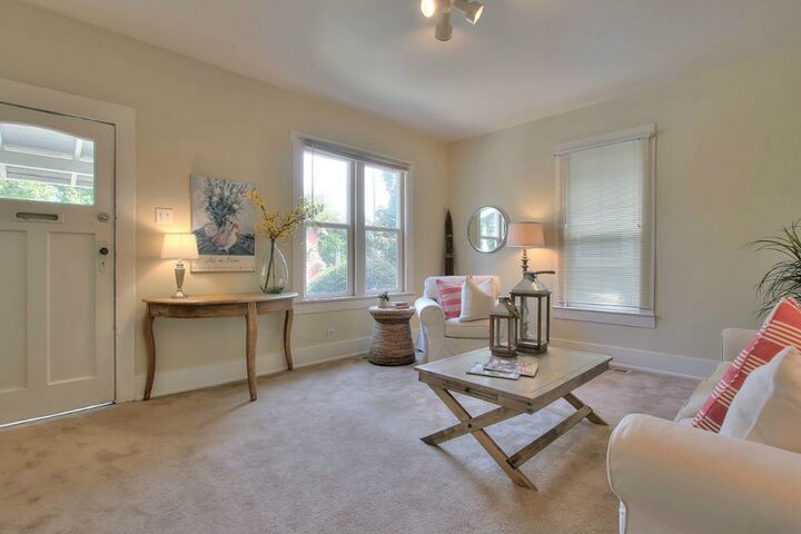 Property Photo: 819 NW 65th St WA 98117