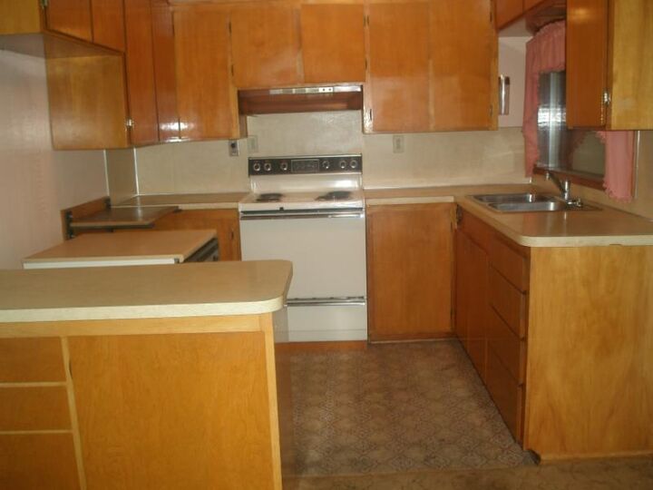 Property Photo: 1209 S 229th St WA 98198