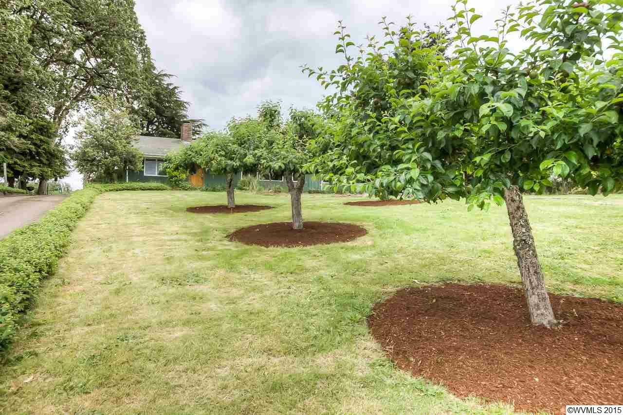 Property Photo: 2394 SW Chapel Dr OR 97333