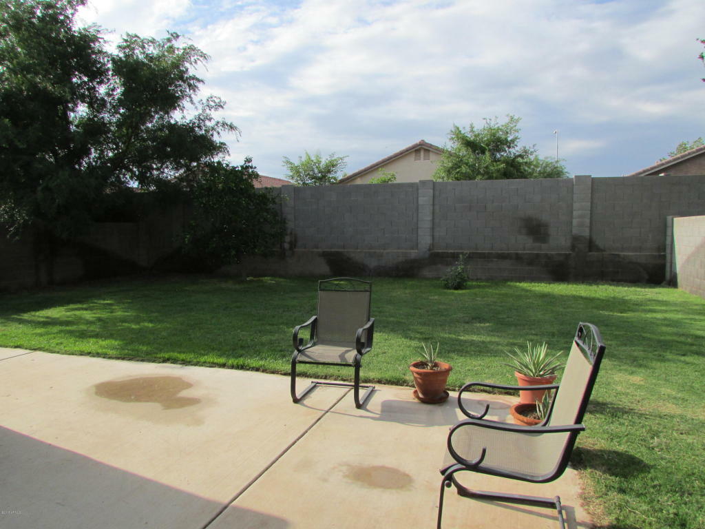 Property Photo:  2426 E Winchester Place  AZ 85286 