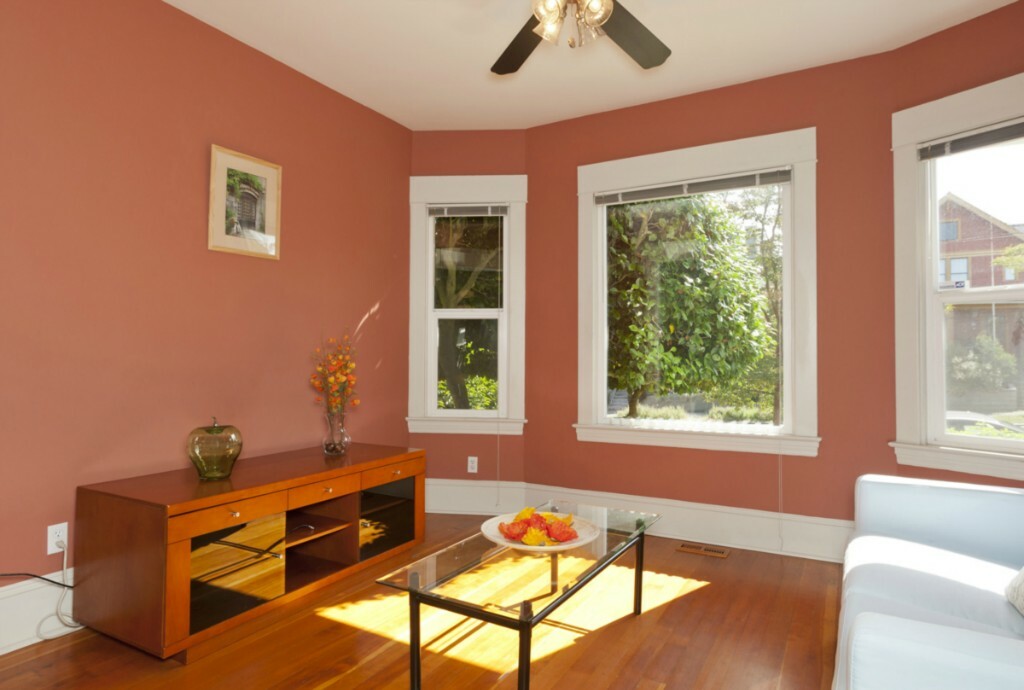 Property Photo:  2443 Queen Anne Ave N  WA 98109 