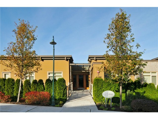 Property Photo: 41 Pine St 308 WA 98020