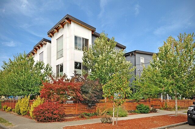 9063 17th Ave SW  Seattle WA 98106 photo