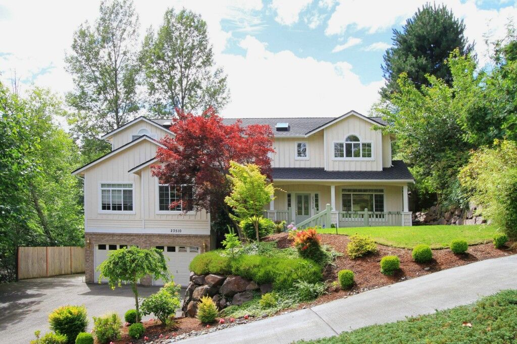 Property Photo: 23510 46th Avenue W WA 98043