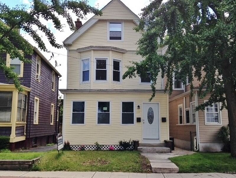 Property Photo: 528 Valley Rd NJ 07052