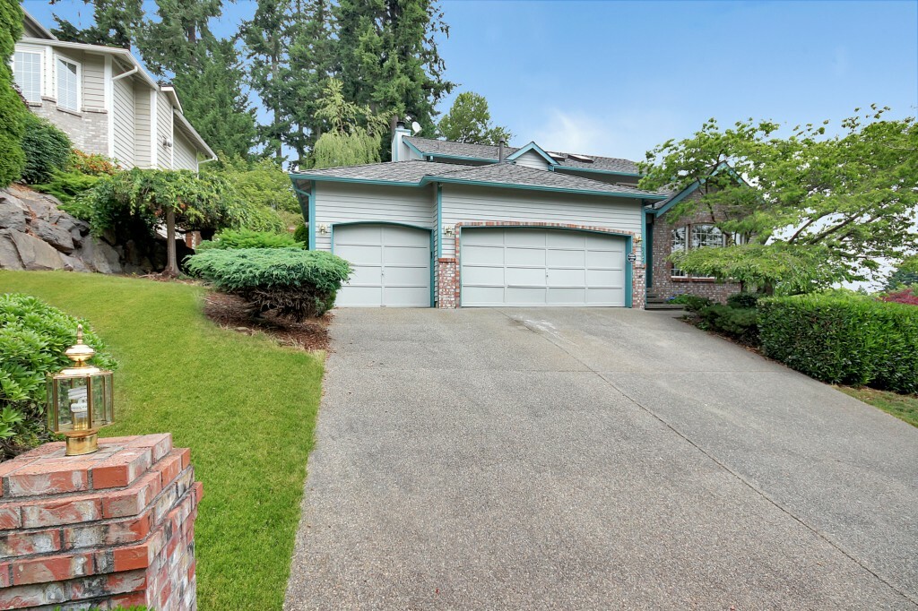 Property Photo: 5424 S 292nd Place WA 98001