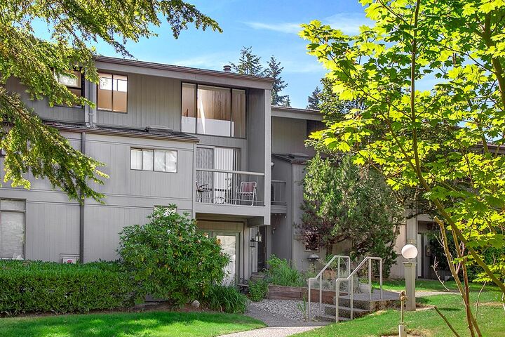 6674 138th Ave NE 486  Redmond WA 98052 photo