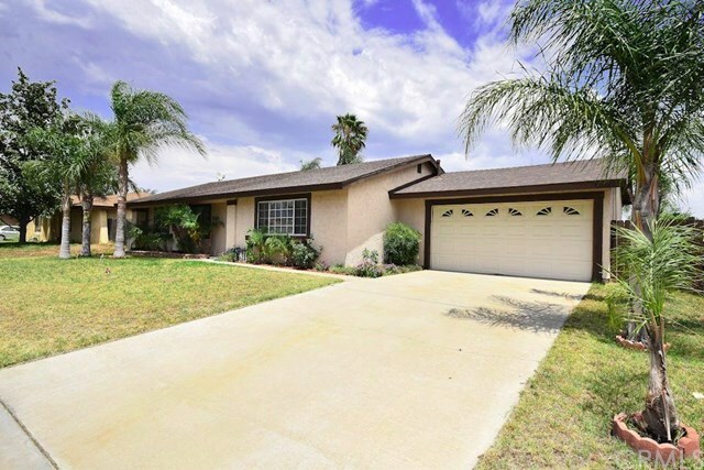 Property Photo:  631 S Spruce Avenue  CA 92376 