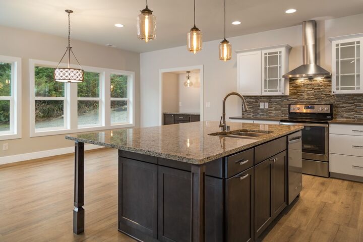 Property Photo:  1418  11th Court  WA 98333 