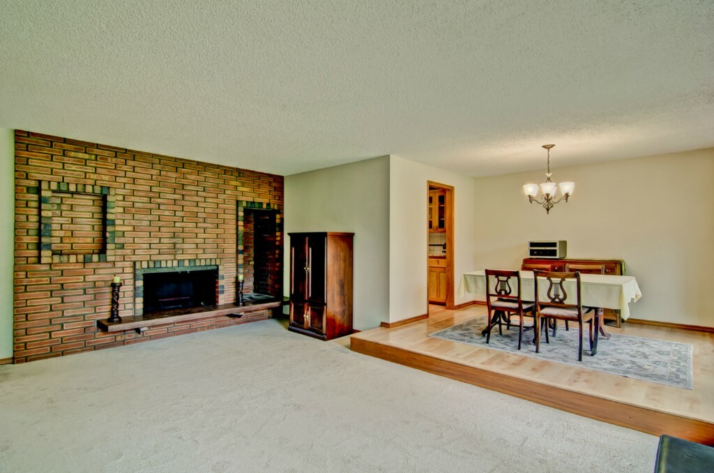 Property Photo: 16120 SE 146th Place WA 98059