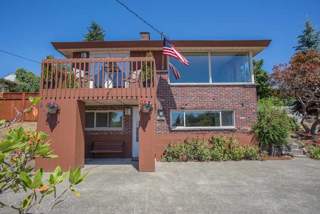 Property Photo:  21237 4th Place S  WA 98198 