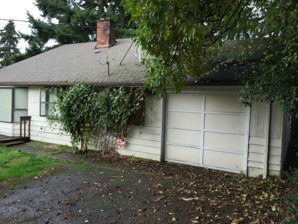 Property Photo:  314 S 116th St  WA 98168 