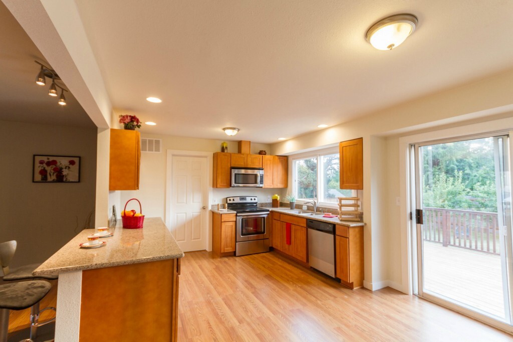 Property Photo: 26215 S 14th WA 98198