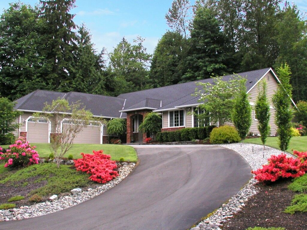 Property Photo: 11302 6th Avenue NE WA 98271