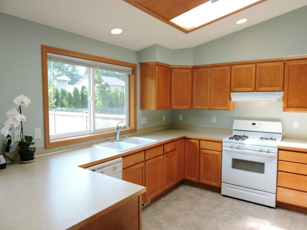 Property Photo: 431 Shantel St WA 98274