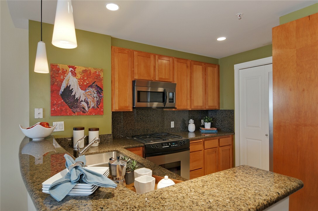 Property Photo: 2607 Western Ave 702 WA 98121