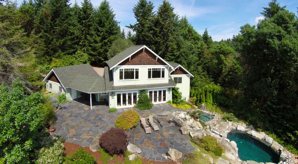 Property Photo:  7404 SW 255th St  WA 98070 