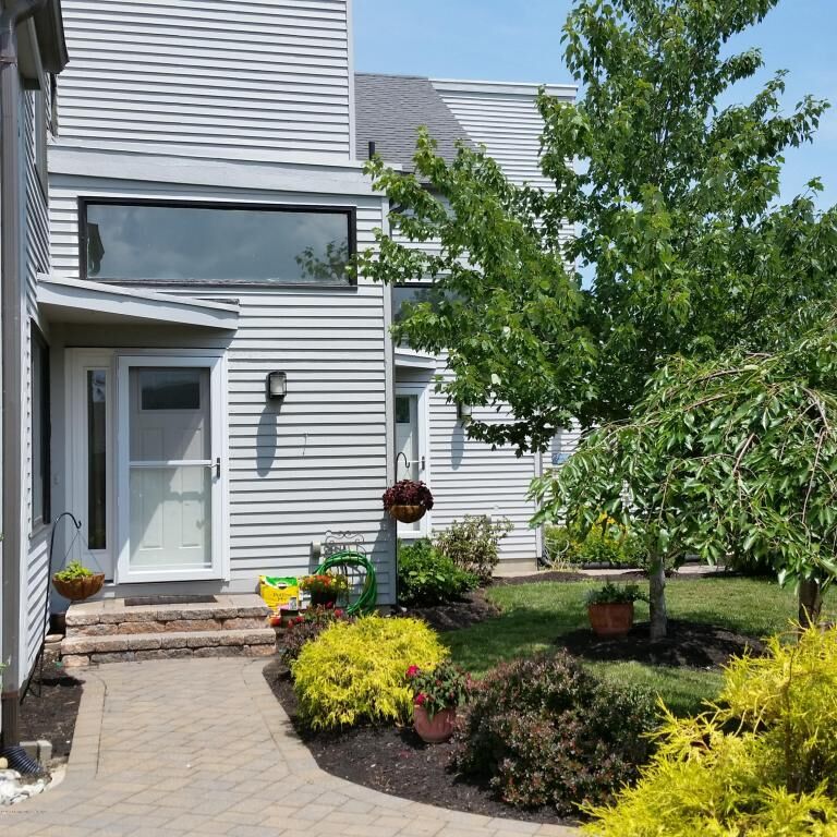 Property Photo:  9 Bridgewaters Drive  NJ 07757 