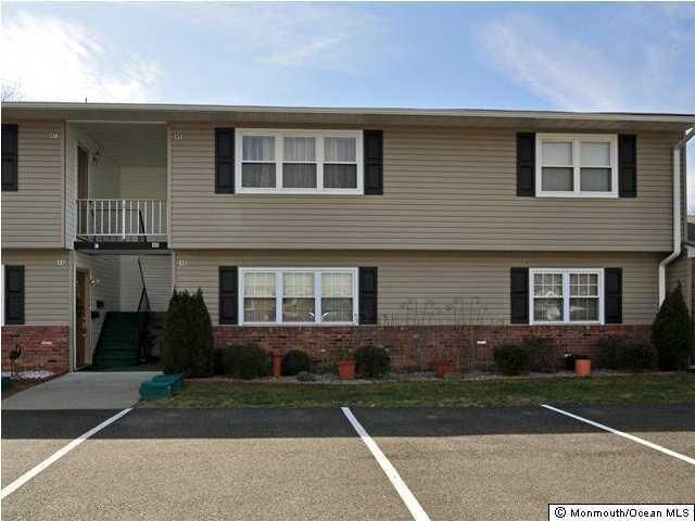 Property Photo:  4 Louisiana Drive  NJ 07747 