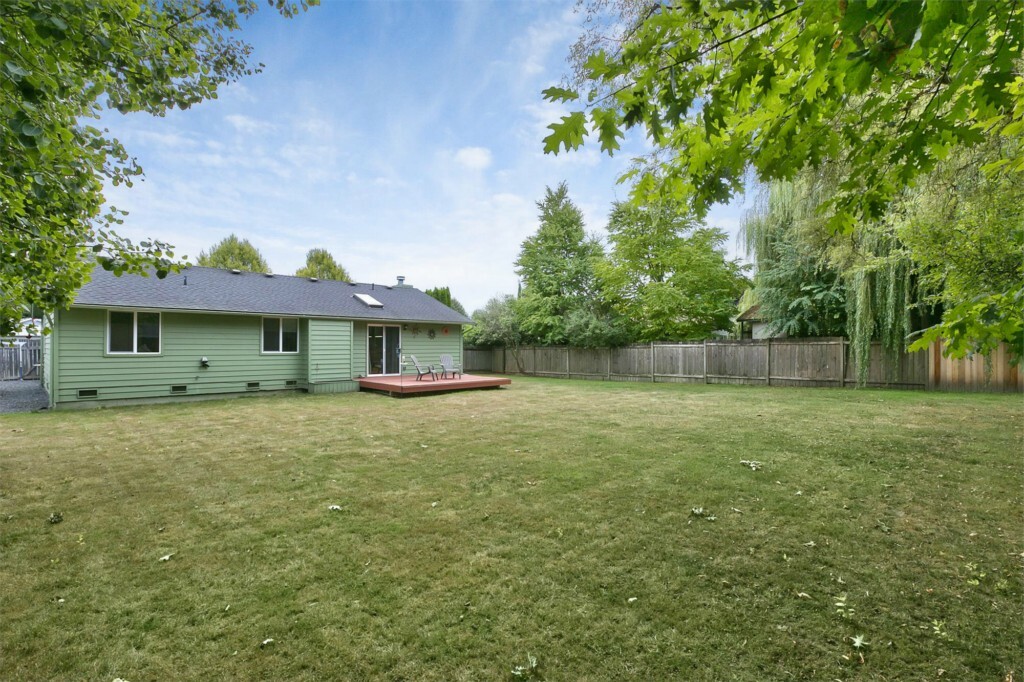 Property Photo:  15000 174th Ave SE  WA 98272 