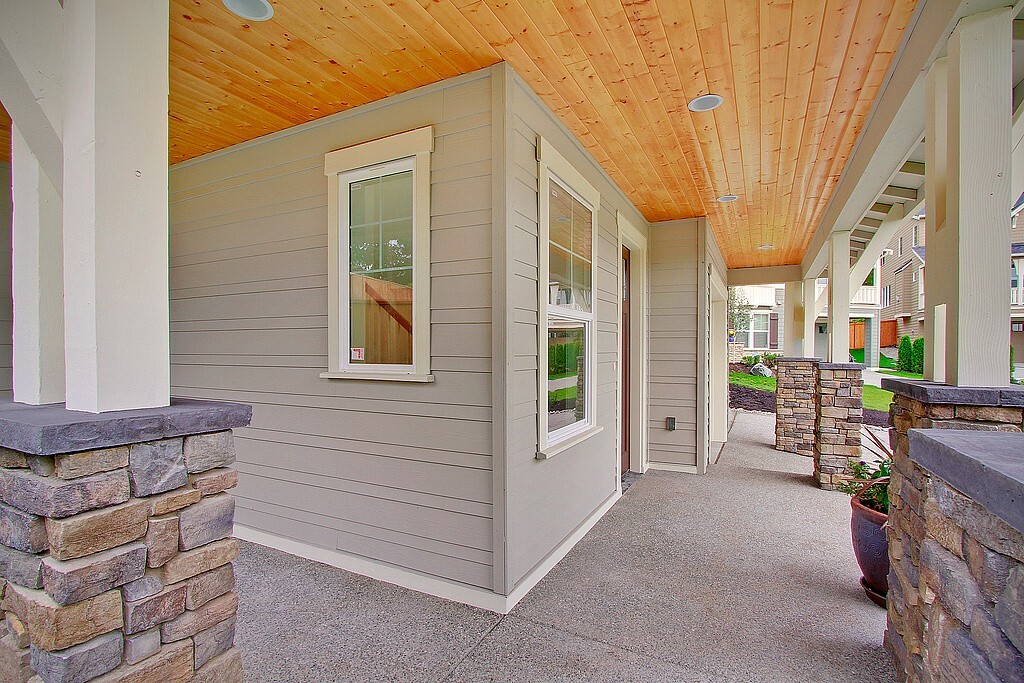 Property Photo:  23814 3rd 4 Dr SE  WA 98021 