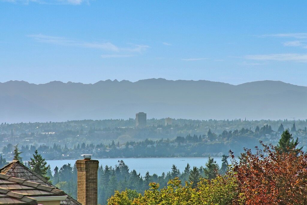 Property Photo:  9803 NE 30th St  WA 98004 