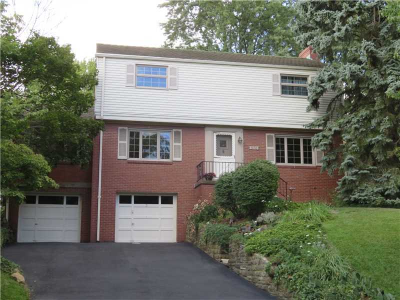 Property Photo:  370 Newburn Drive  PA 15216 