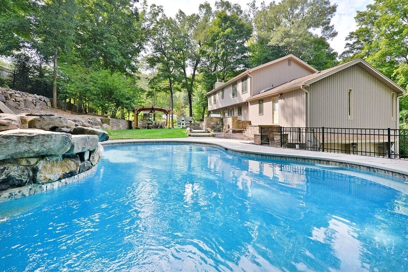 Property Photo:  23 Reservoir Dr  NJ 07465 