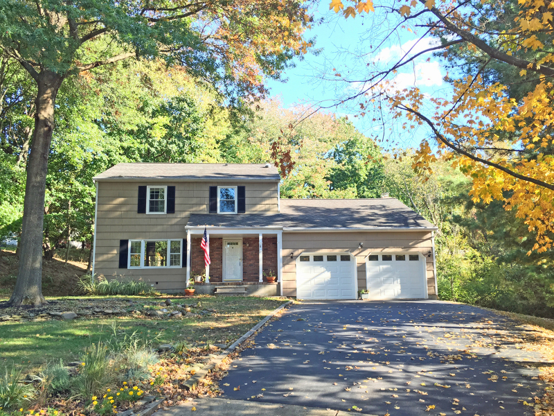 Property Photo: 6 Helen Rd NJ 08809