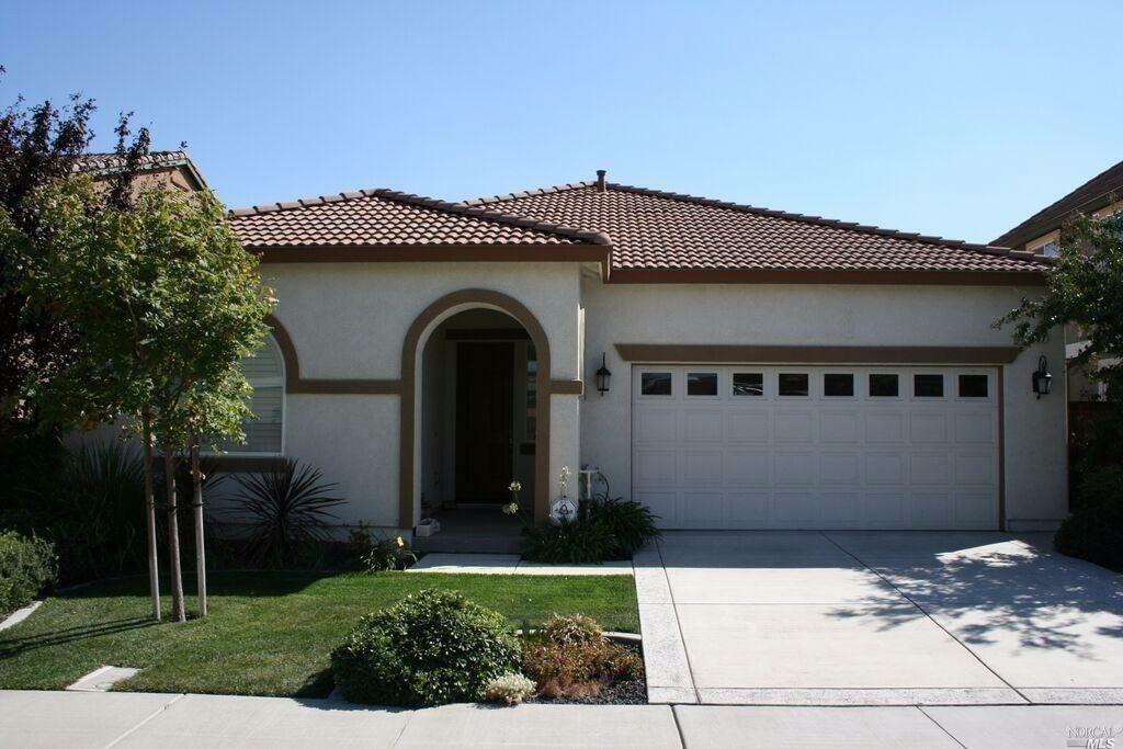 Property Photo:  597 Canterbury Circle  CA 95687 