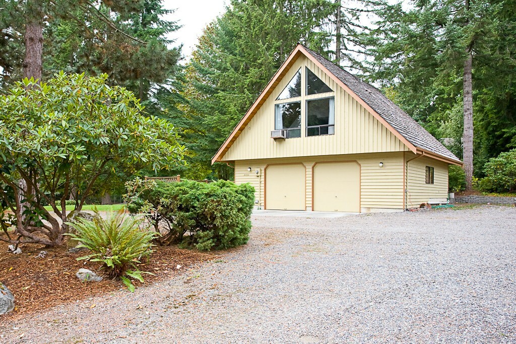 Property Photo:  20430 78th Ave SE  WA 98029 