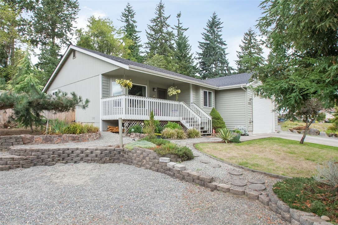 Property Photo: 5318 193rd Ave E WA 98391