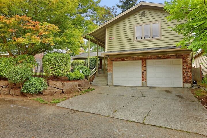 12720 35th Ave NE B  Seattle WA 98125 photo