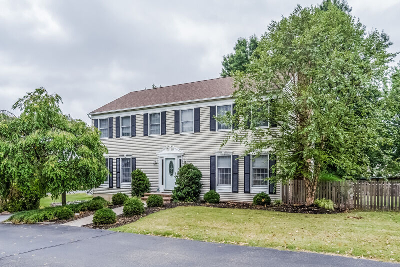 Property Photo:  14 Rittenhouse Circle  NJ 08822 