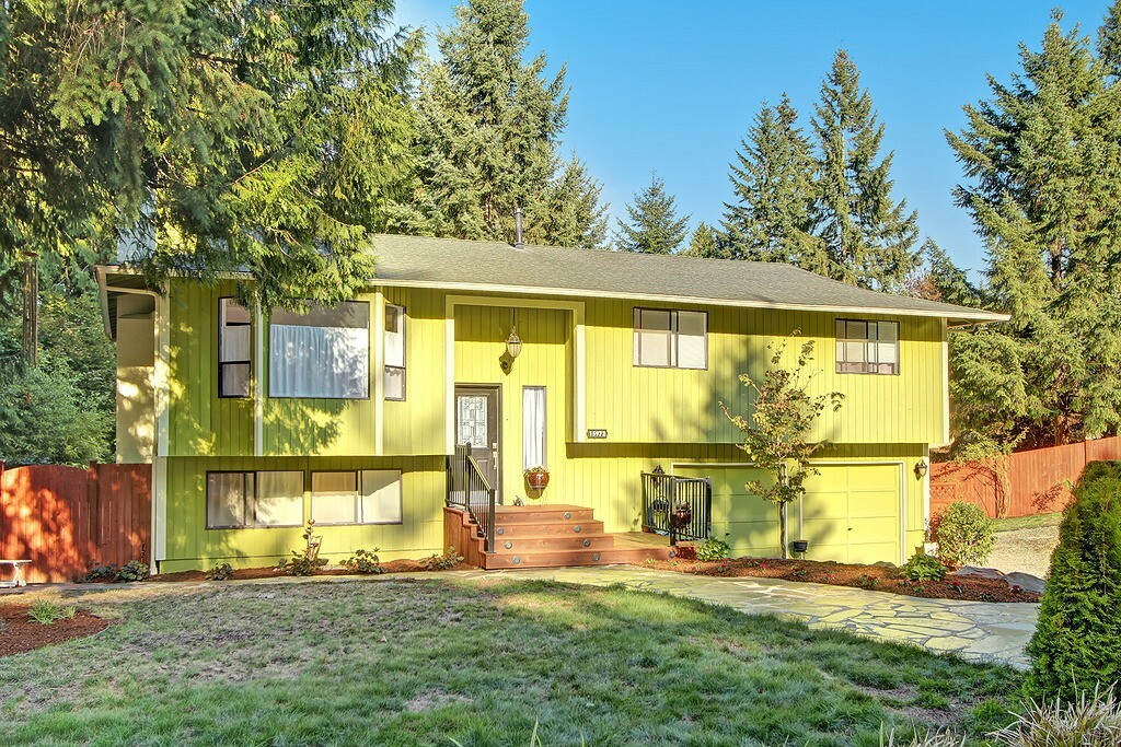 Property Photo:  15972 176th Ave NE  WA 98072 